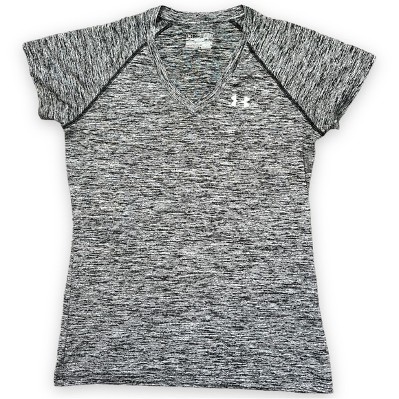 Bundle of 3 Under Armour and Reebok Workout Tops sz S/M - Picture 2 of 15